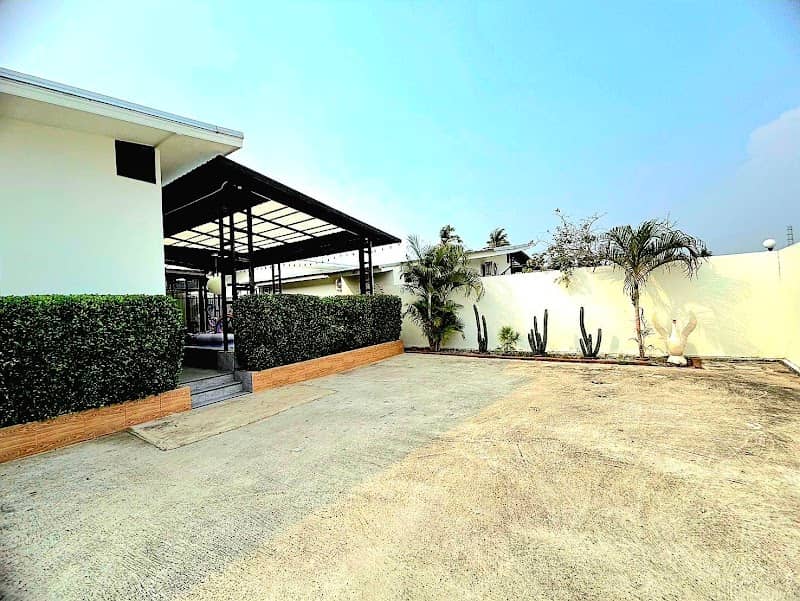 Sunshine Life Pattaya Poolvilla - Image 1