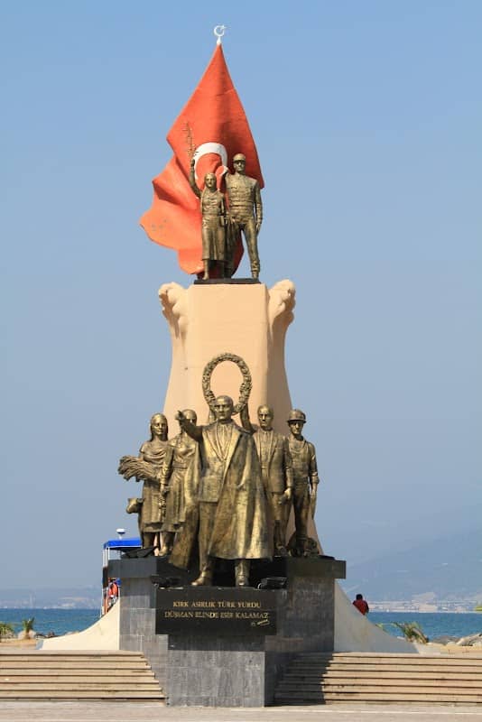 ATATÜRK ANITI - Image 1