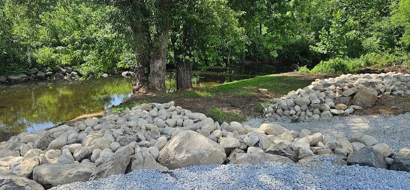 Borough of Hamburg Riverbank Park - Image 2