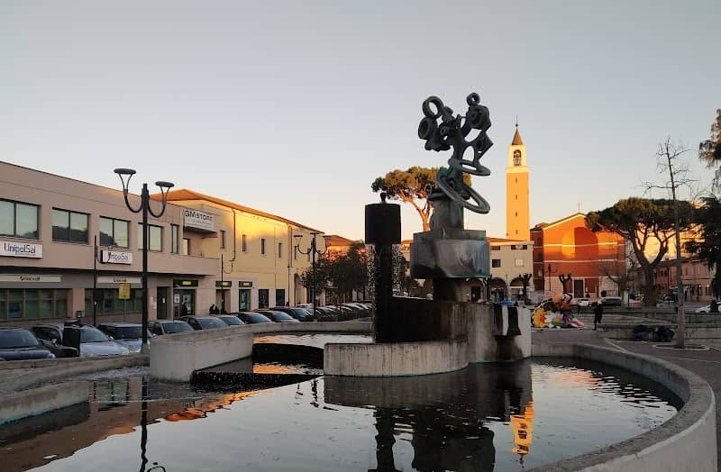 Fontana di Piazza Roma - Image 2
