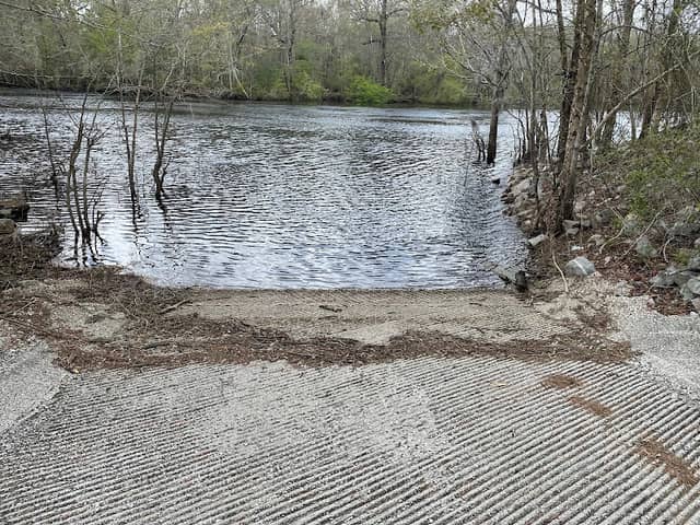 Robert Ervin Memorial Park & Public Boat Ramp - Image 1