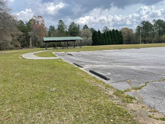 Robert Ervin Memorial Park & Public Boat Ramp - Image 2