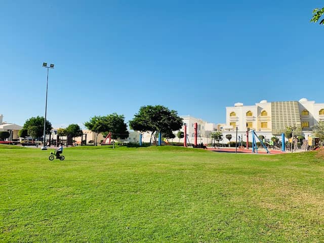 Khalifa mosque park - Image 1