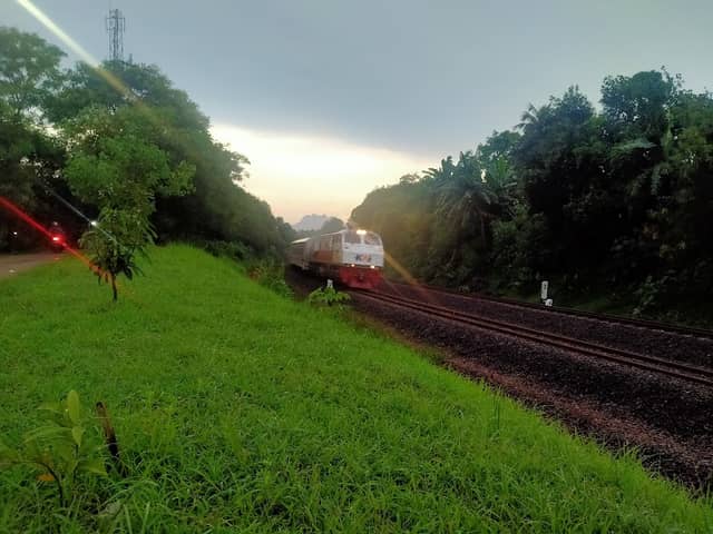 Hunting kereta poponcol - Image 1