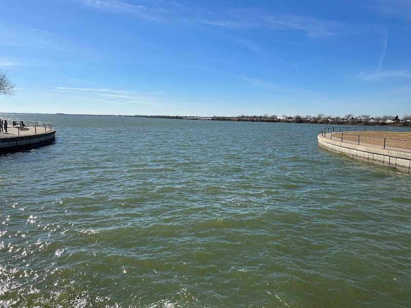 The Harbor Rockwall Great Wishing Fountain - Image 1