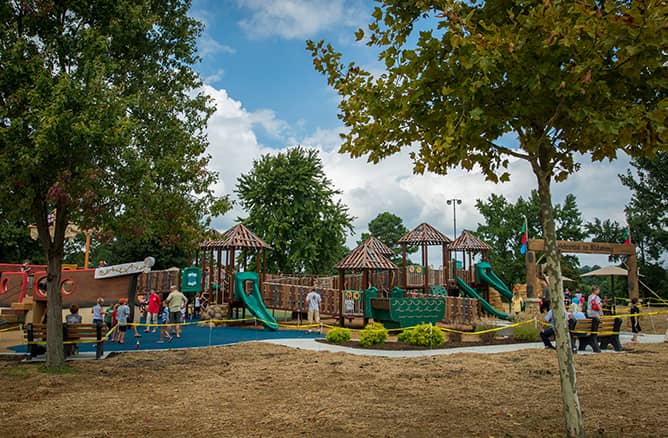 Veterans Park - Image 1