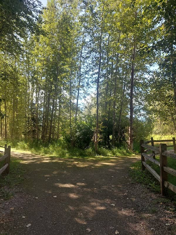 Salmon Trail Dog Park - Image 1