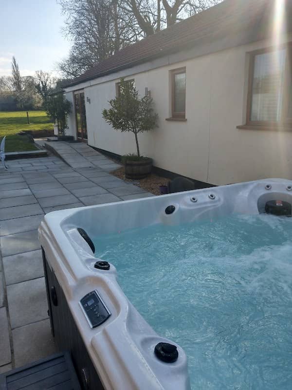 Bay Cottage - Image 2