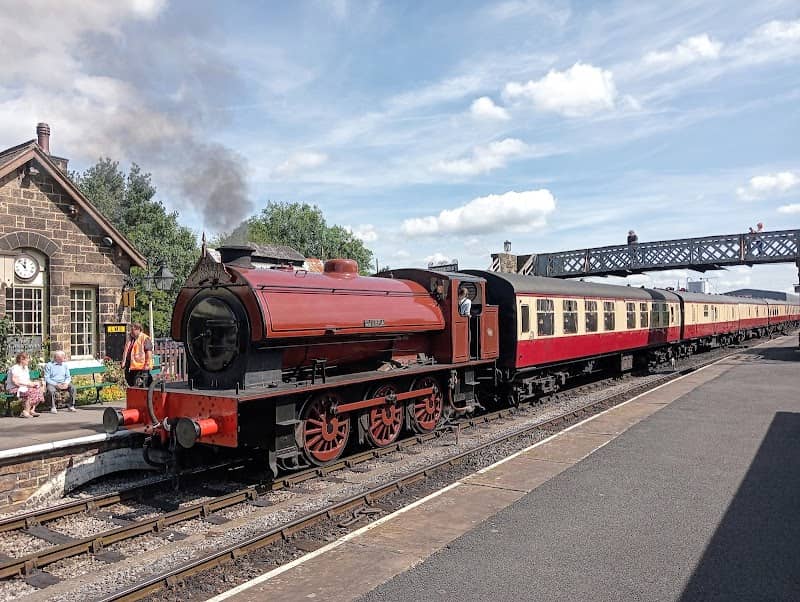 Embsay & Bolton Abbey Steam Railway - (Embsay Station) - Image 2