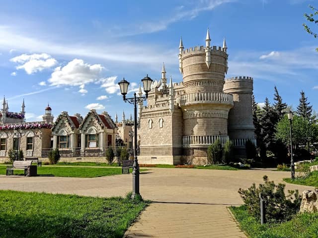 Golyanovsky Park - Image 1