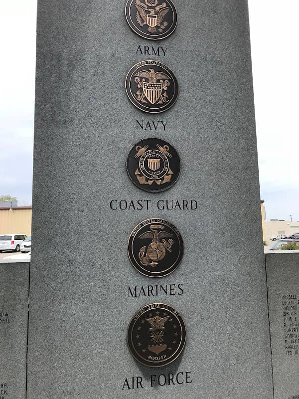 Veterans Memorial Park Manistee - Image 1