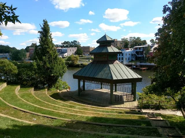 Veterans Memorial Park Manistee - Image 2