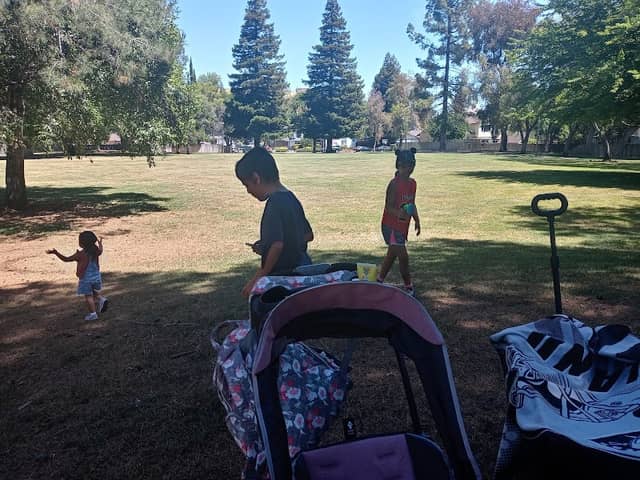 Sunrise Park - Image 1