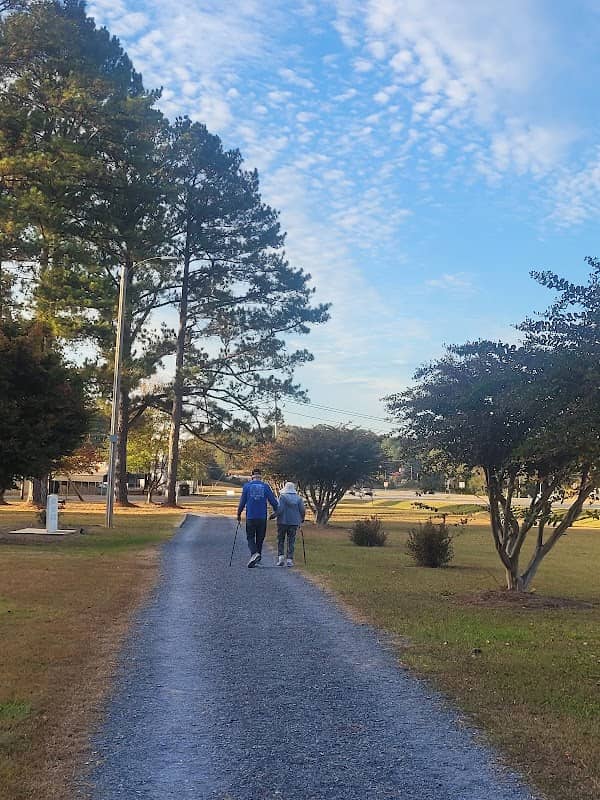 Pinecrest Veterans Memorial Park - Image 2