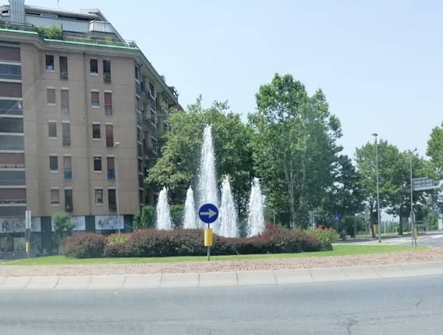 Fontana Largo De Amicis - Image 1