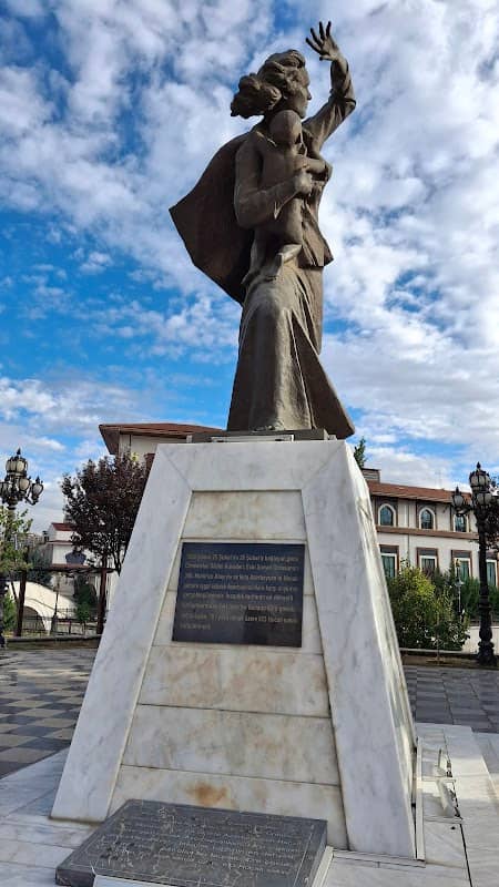 Keçiören Meydanı - Image 1