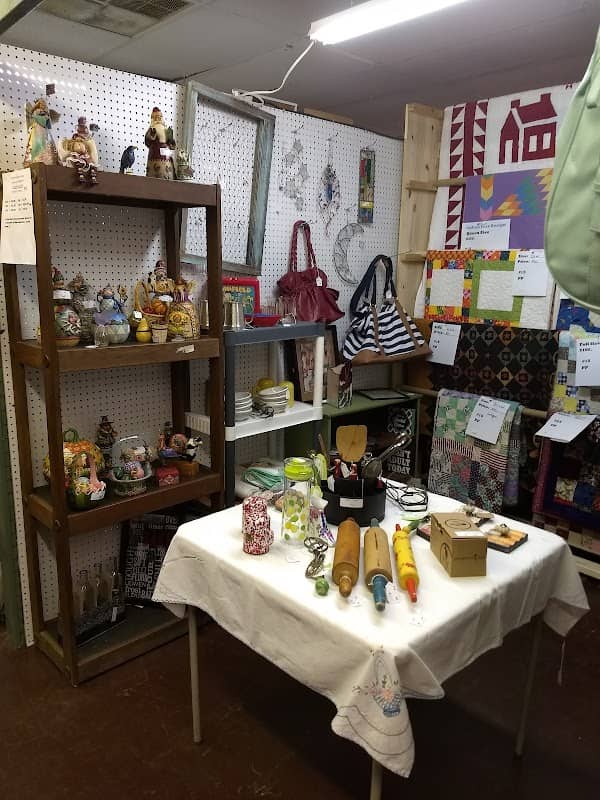 Pickers Flea Market - Image 1