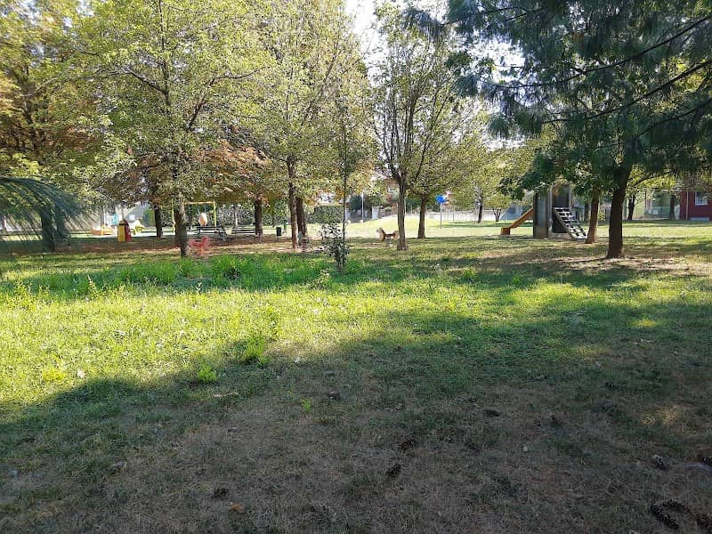 Giardini pubblici con giochi - Image 1
