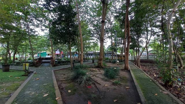 Taman Raja Bunu Kuala Kapuas - Image 1