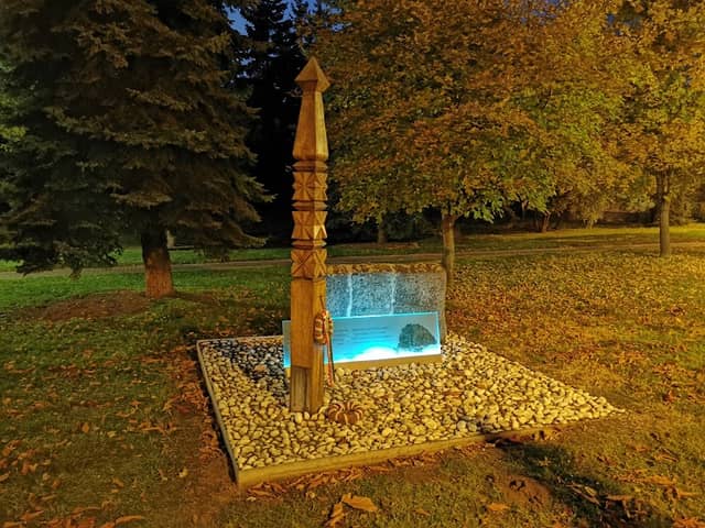 Trianoni emlékmű - Image 1