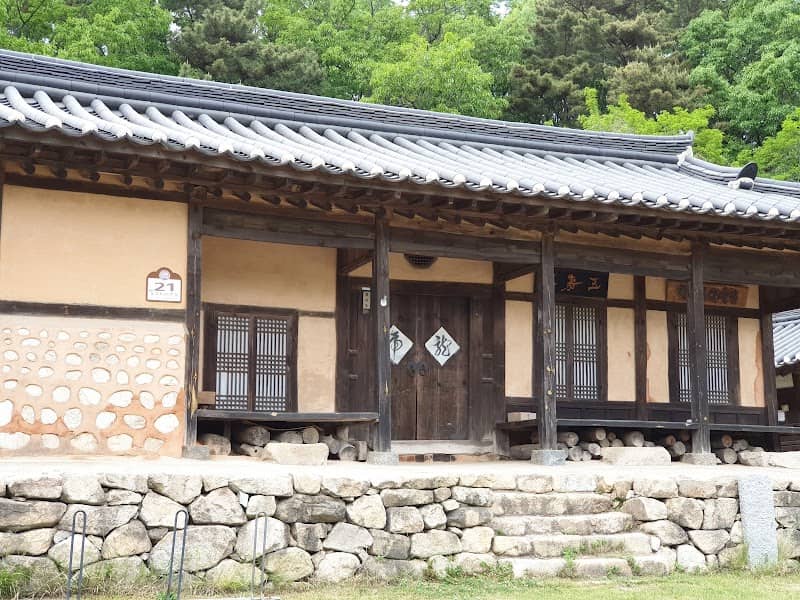 Cho Byung-soo's House - Image 1