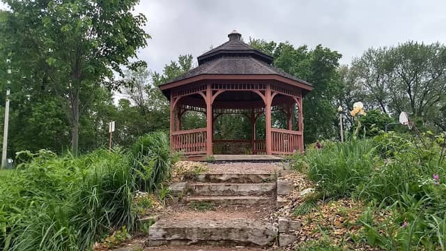 Pauquette Park - Image 1