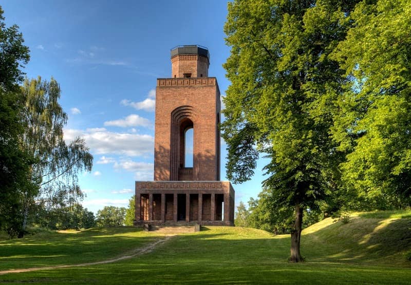 Bismarck Tower - Image 1