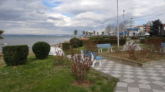 Park - Image 1