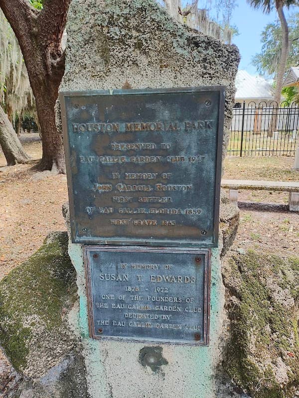 Rossetter Park - Image 1