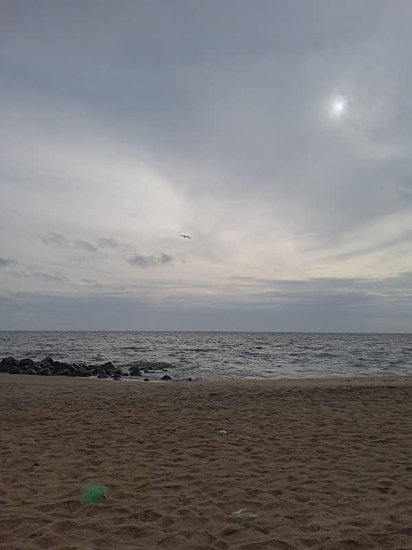 Chanthapalam, Eriyad Beach - Image 1