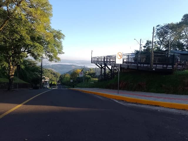 Mirante do Vale Dourado - Image 1