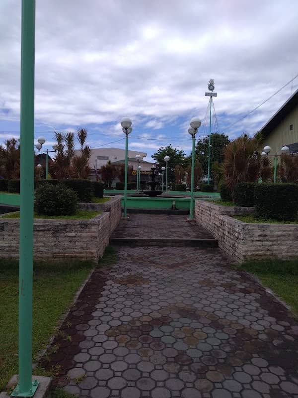 Floridablanca Town Plaza - Image 2