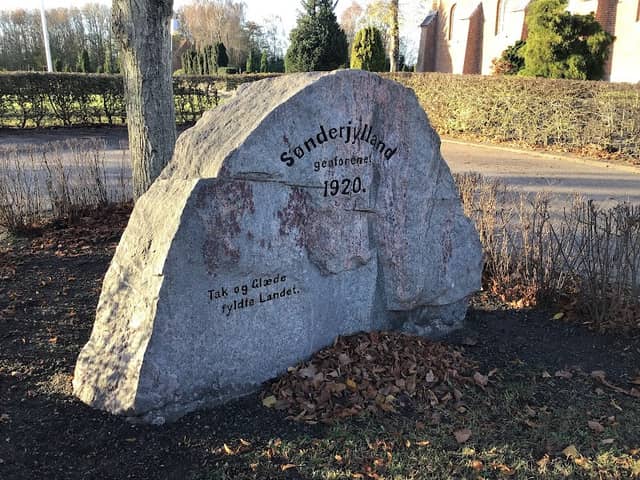 Genforeningssten i Vejlby - Image 1