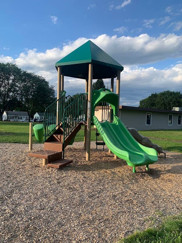 Pulaski Park - Image 2