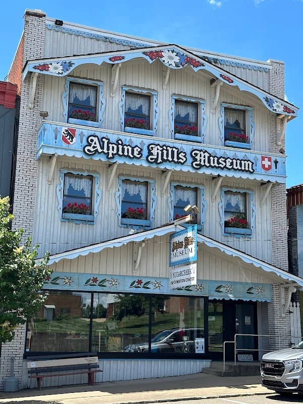 World's Largest Cuckoo Clock - Image 1