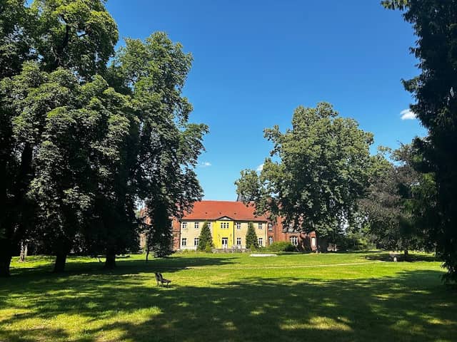 Schloss Park - Image 1