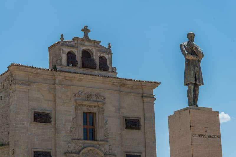 Statua di Giuseppe Mazzini - Image 1