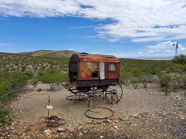 SHAKESPEARE GHOST TOWN - Image 3
