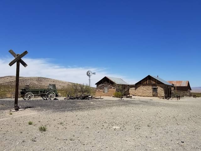 SHAKESPEARE GHOST TOWN - Image 1