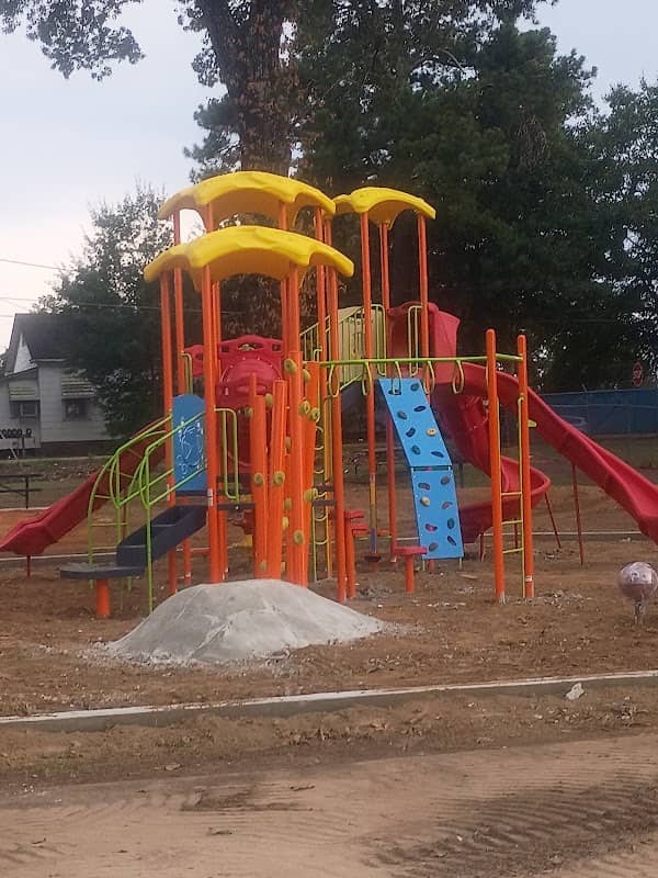 Magee City Park - Image 2