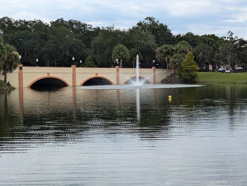 Lake Mira Mar Park - Image 2