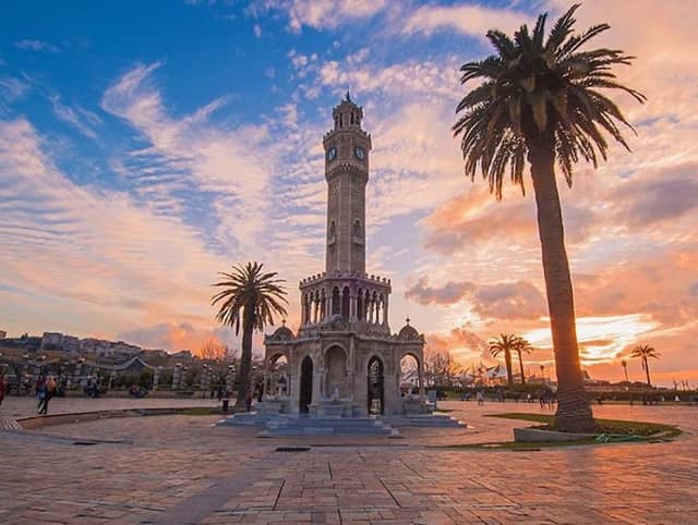 Ataturk Konak Square - Image 1