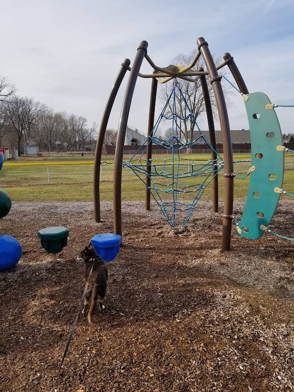 Riverside Park - Image 2