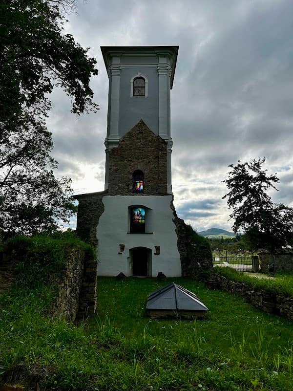 Historický park Lednické Rovne - Image 2