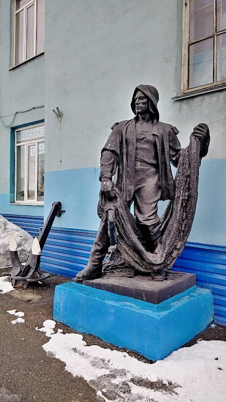monument to fishermen - Image 1