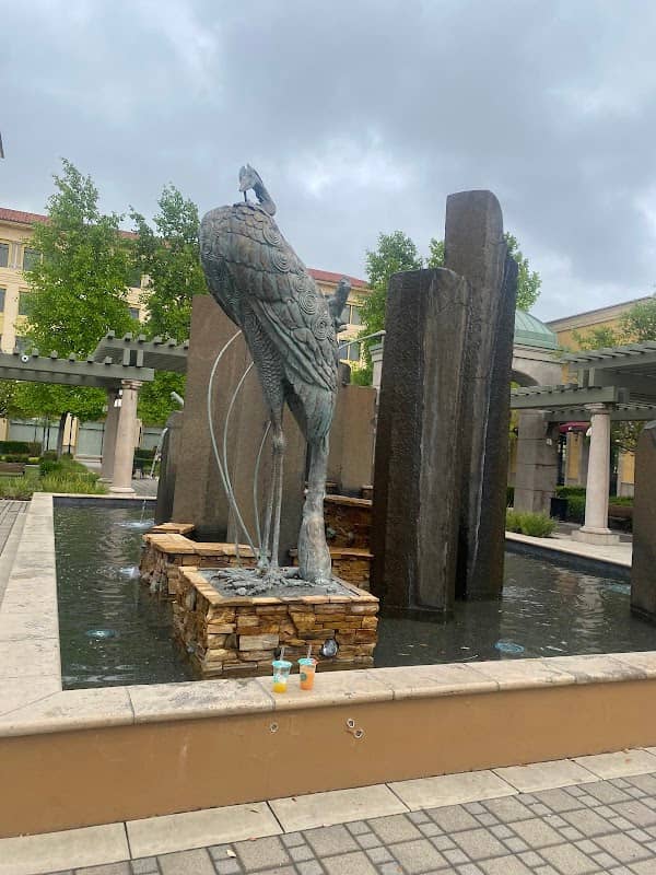 Heron Fountain Plaza - Image 1