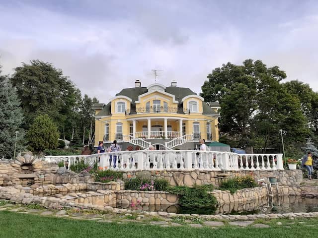 Vavilov Manor - Image 1