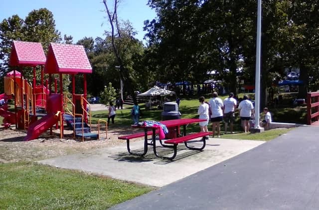 Shady Dell Park - Image 1