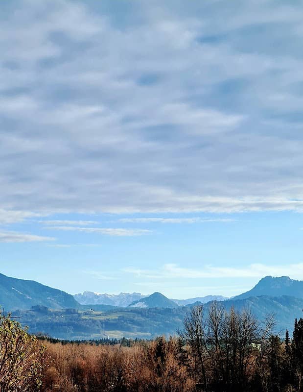 Bankerlsitzen mit Bergpanorama - Image 1