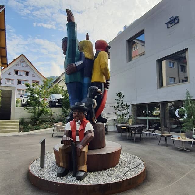 Skulptur in Appenzell - Image 2